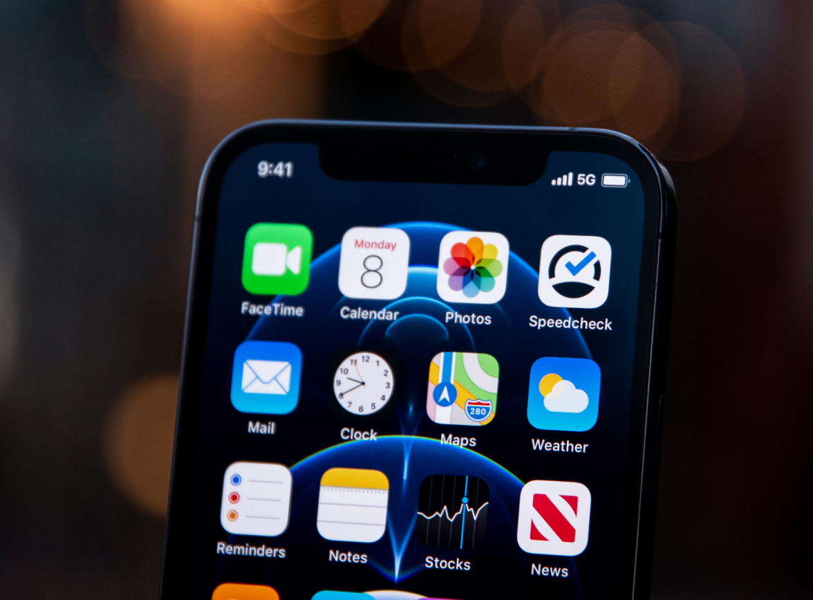 西湖苹果手机维修分享为什么 iPhone 12 在冬季会自动关机 